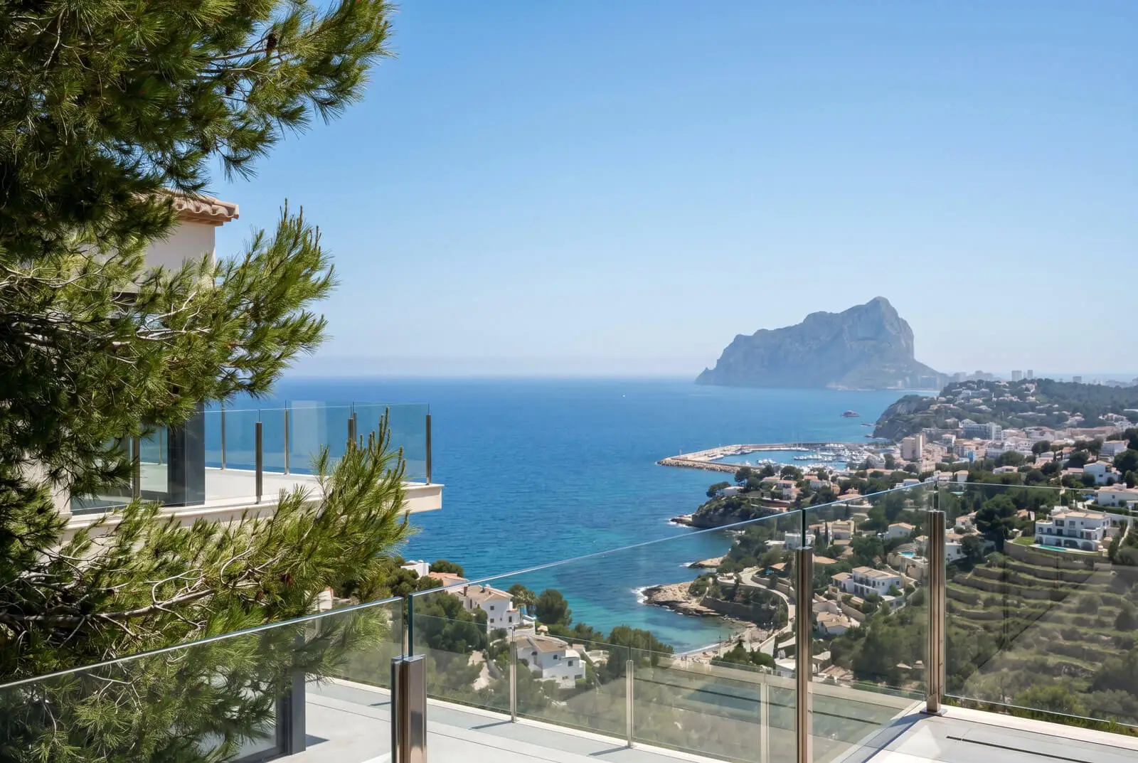 Vista al Peñón y al mar